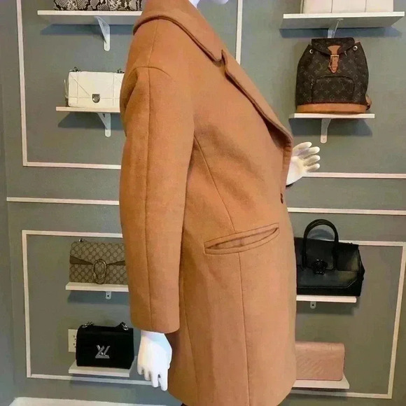 Zara - Picture 8 of 11